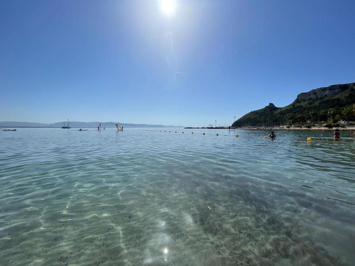 Suite Sardinia Holiday Cagliari Bagian luar foto