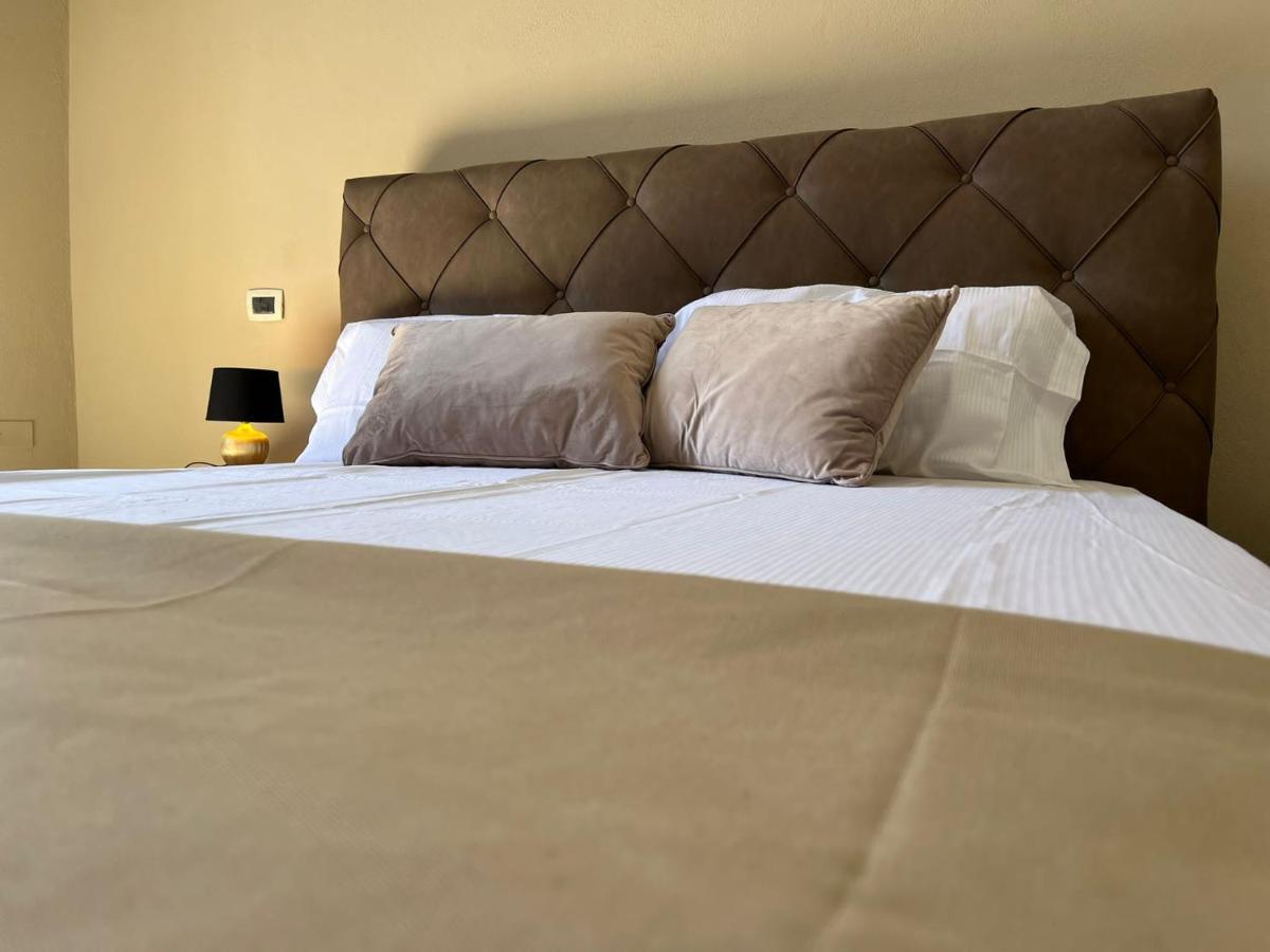 Suite Sardinia Holiday Cagliari Bagian luar foto